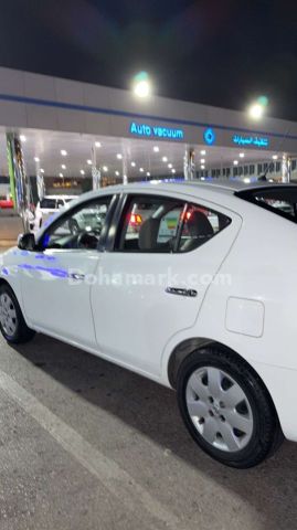Nissan Sunny2022