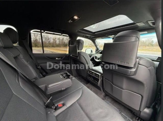 لكزس LX600 موديل 2023، دفع رباعي، خليجية، كاملة المواصفات، قطعت 1